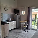 Kate Apartment